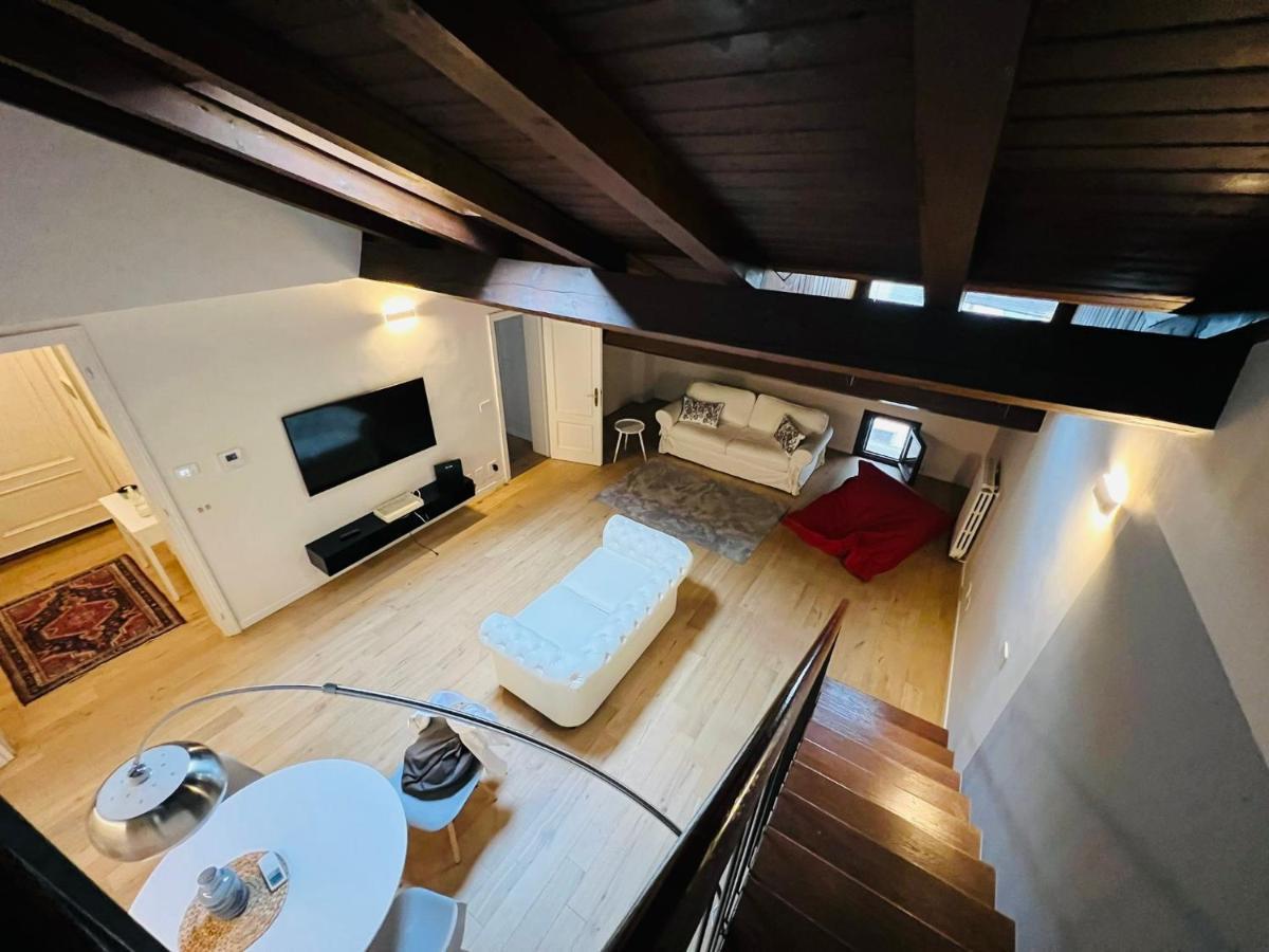 Il Salotto Sul Rio Apartment Mantova Ngoại thất bức ảnh