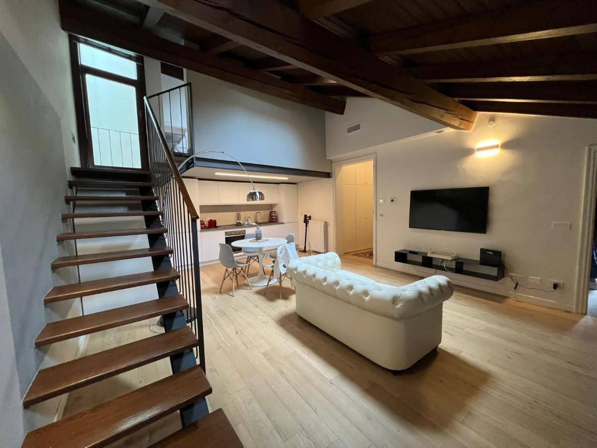 Il Salotto Sul Rio Apartment Mantova Ngoại thất bức ảnh